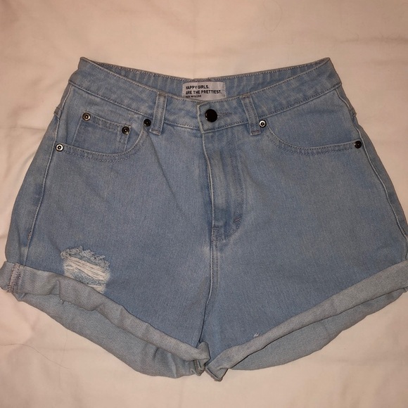 LES BASICS ☁️ THE ROLL UP SHORT - Picture 7 of 8